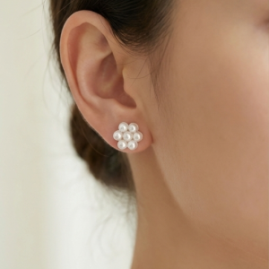 925 Sterling Silver Floral Pearl Stud Earrings Classic Jewellery for Women