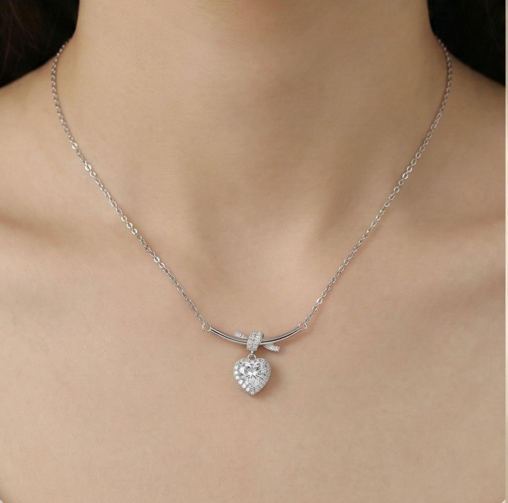 925 Sterling Silver Ribbon Bow and Heart Halo Pendant Necklace Jewellery for Women