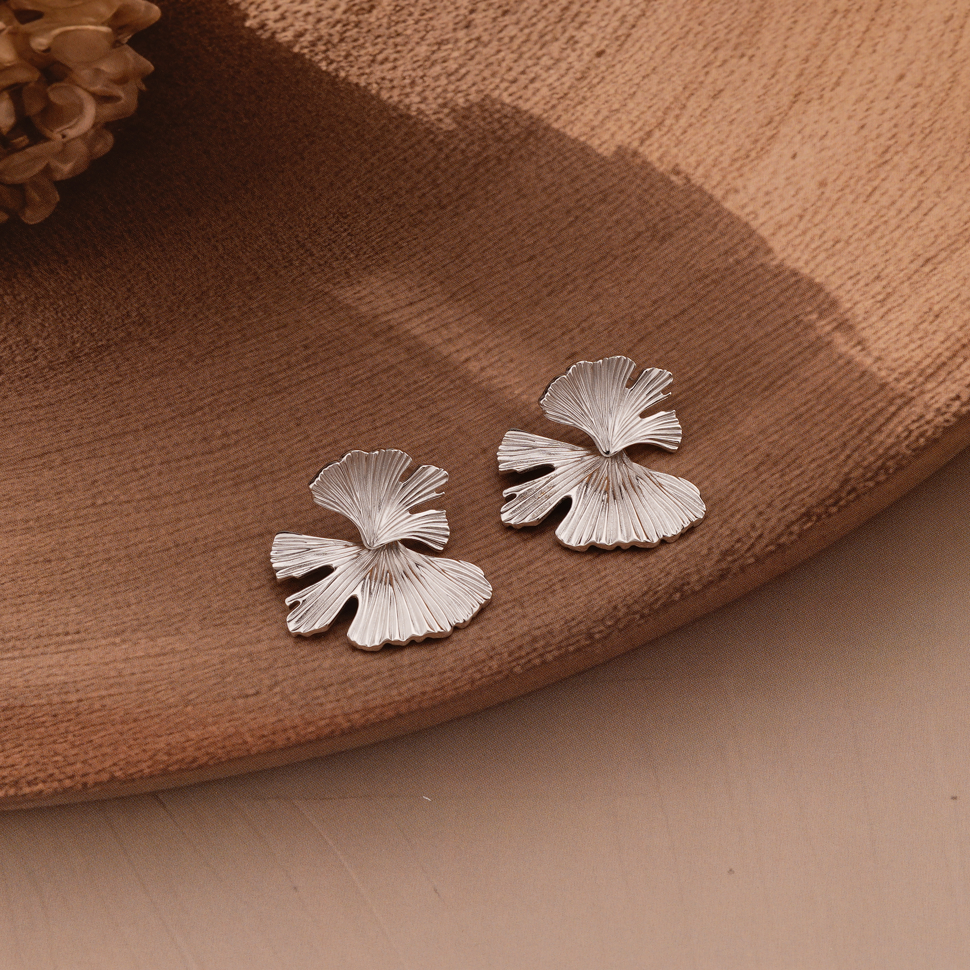 925 Sterling Silver Textured Fan Stud Earrings Platinum Finish Statement Jewellery