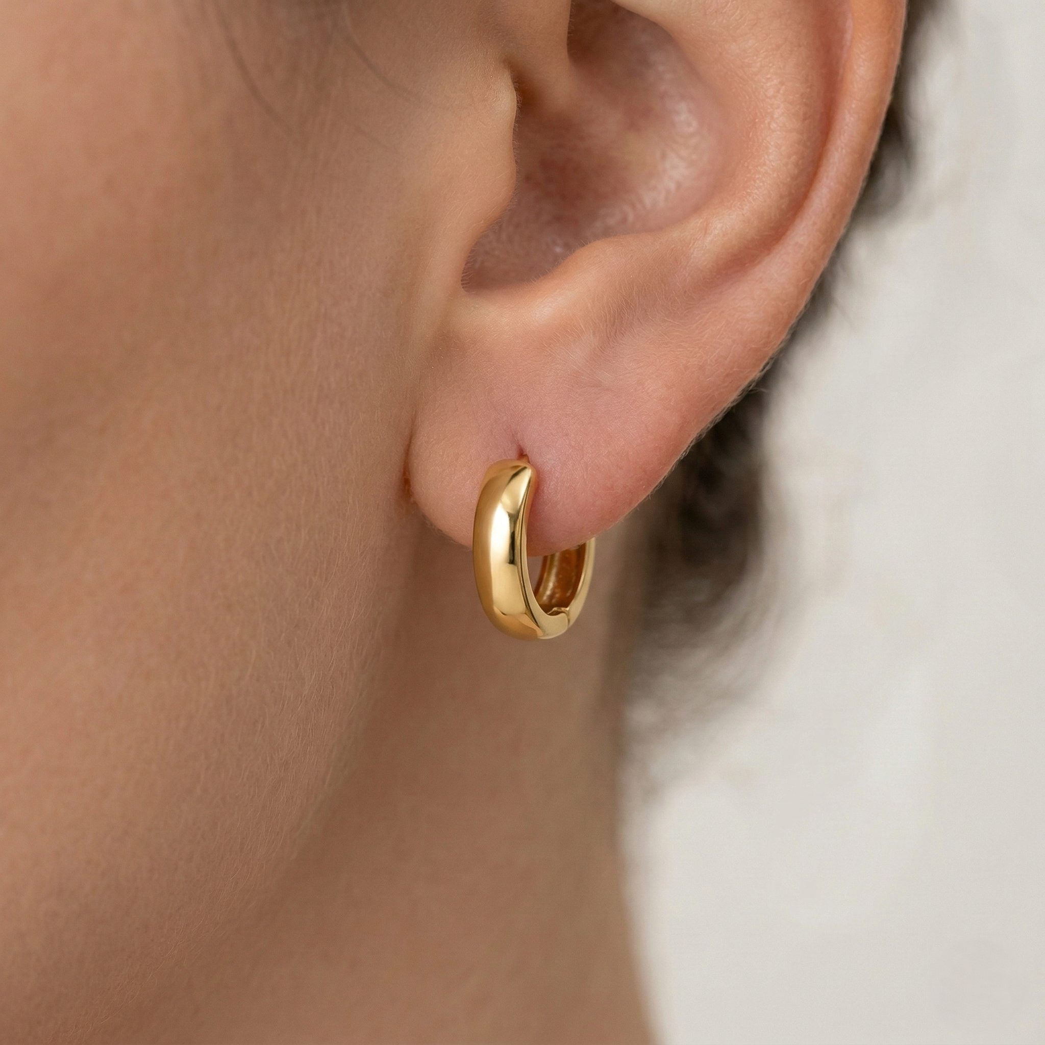 LUXE 925 Sterling Silver Gold Plated Thick Minimalist Huggie Hoop Earrings Jewellery for Women