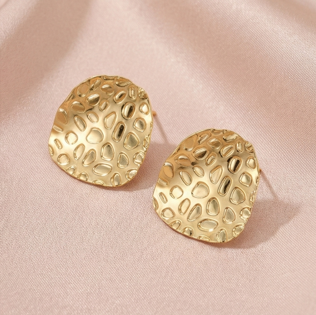 925 Sterling Silver Hammered Shield Stud Earrings in Gold Finish Women's Jewellery