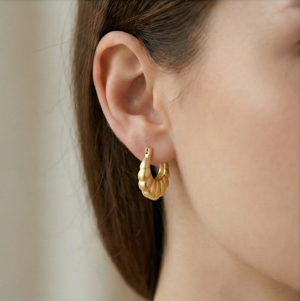 925 Sterling Silver Croissant Ribbed Hoop Earrings in Gold Finish Women's Jewellery