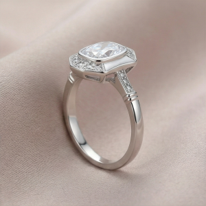 925 Sterling Silver Vintage Art Deco Halo Ring High Polish Rhodium Finish Classic Jewellery - Size 6