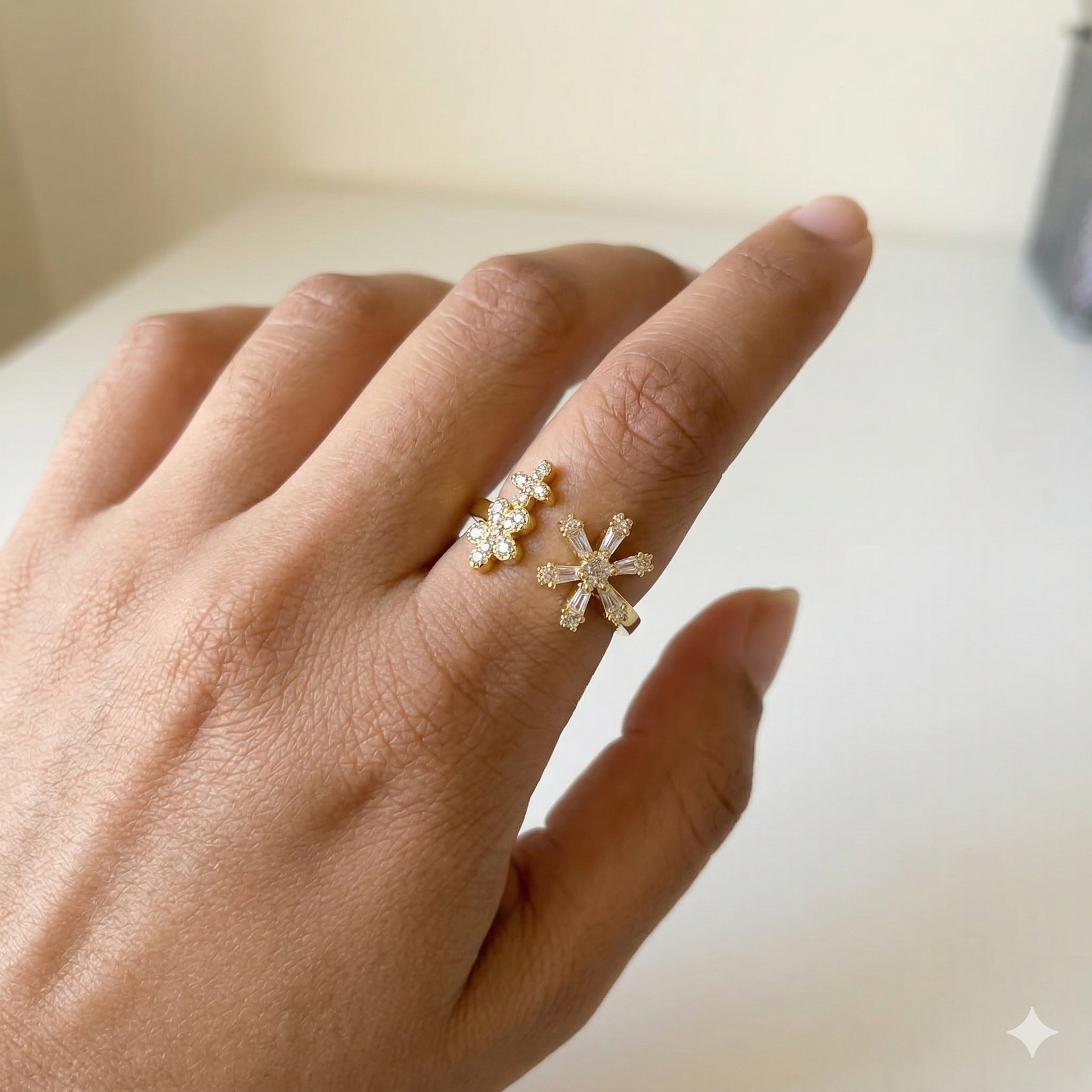 925 Sterling Silver Clear Snowflake Open Ring Yellow Gold Finish Jewellery for Women - Size 6