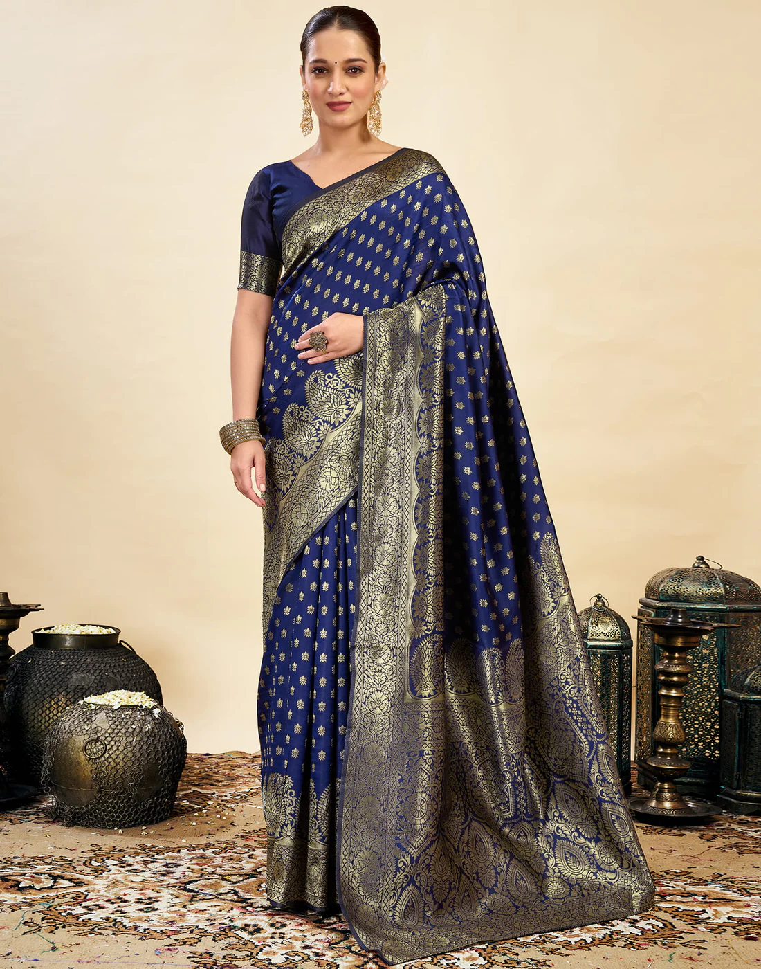 AXONIT Women's Silk Blend Banarasi Jacquard Classic Motif Design Saree with Unstitched Blouse Piece