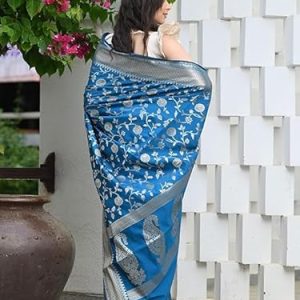 AXONIT Women's Silk Saree with Floral & Paisley Weaving & Traditional Golden Pallu with Unstitched Blouse Piece
