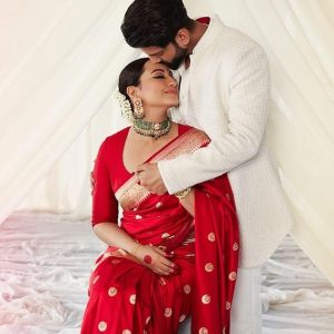 AXONIT Women's Premium Soft Silk Saree with Golden Zari Weaving with Butti Motifs & Zari Floral Pattern Border with Unstitched Blouse Piece - Red